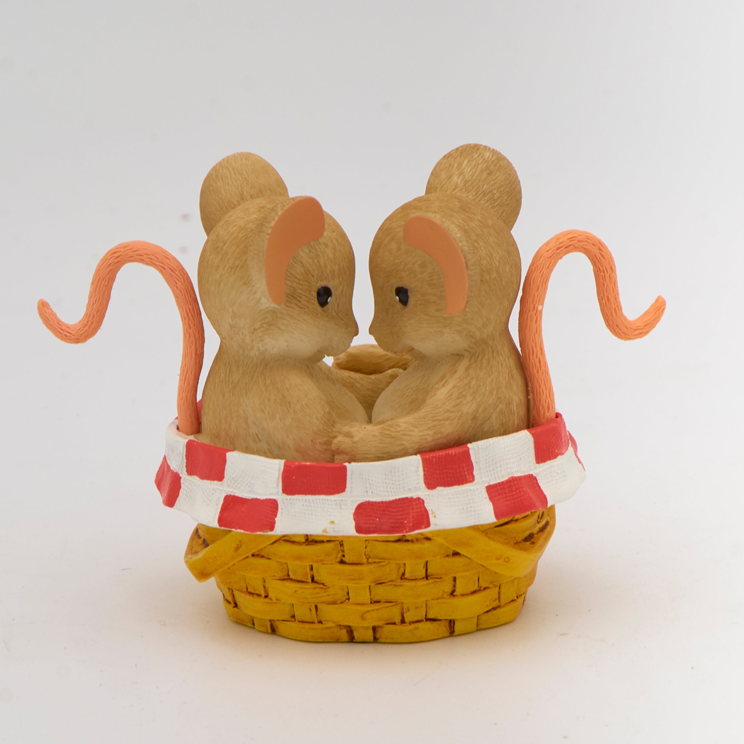 Charming Tails Life Is a Picnic Figure