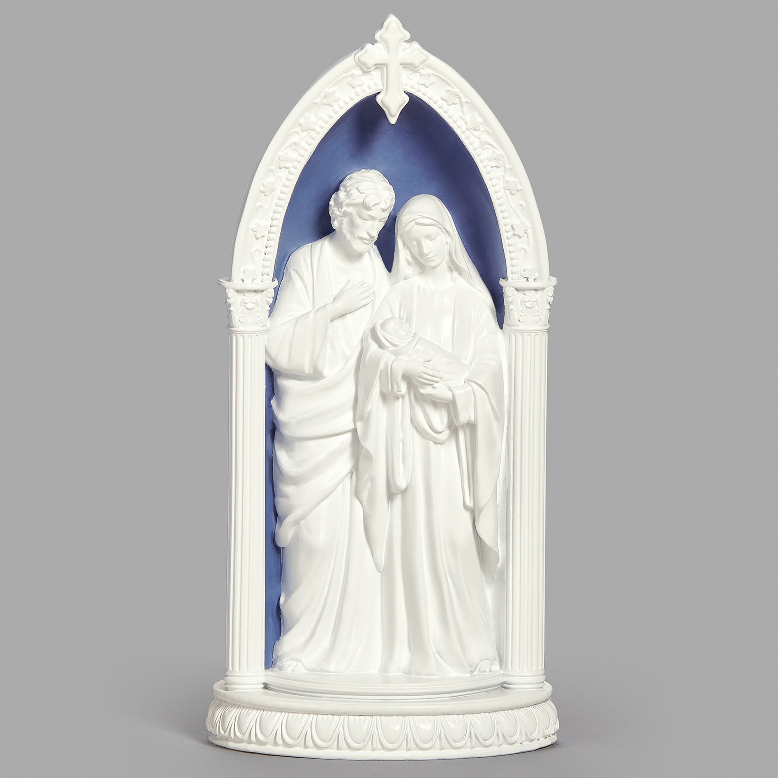 Lighted Holy Family in Arch – Della Robbia