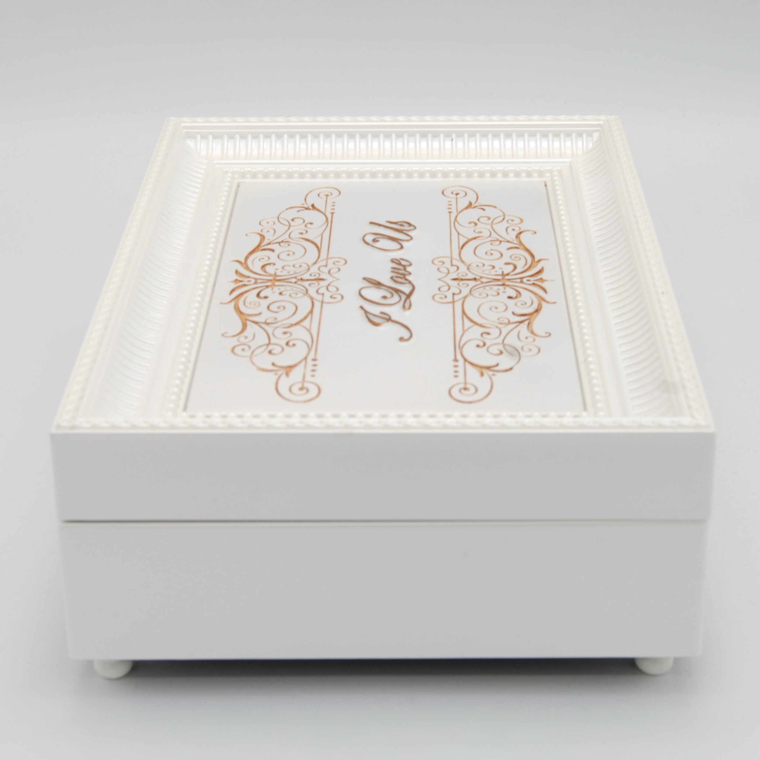 I Love Us White Wedding Music Box- "Clair de Lune" Tune