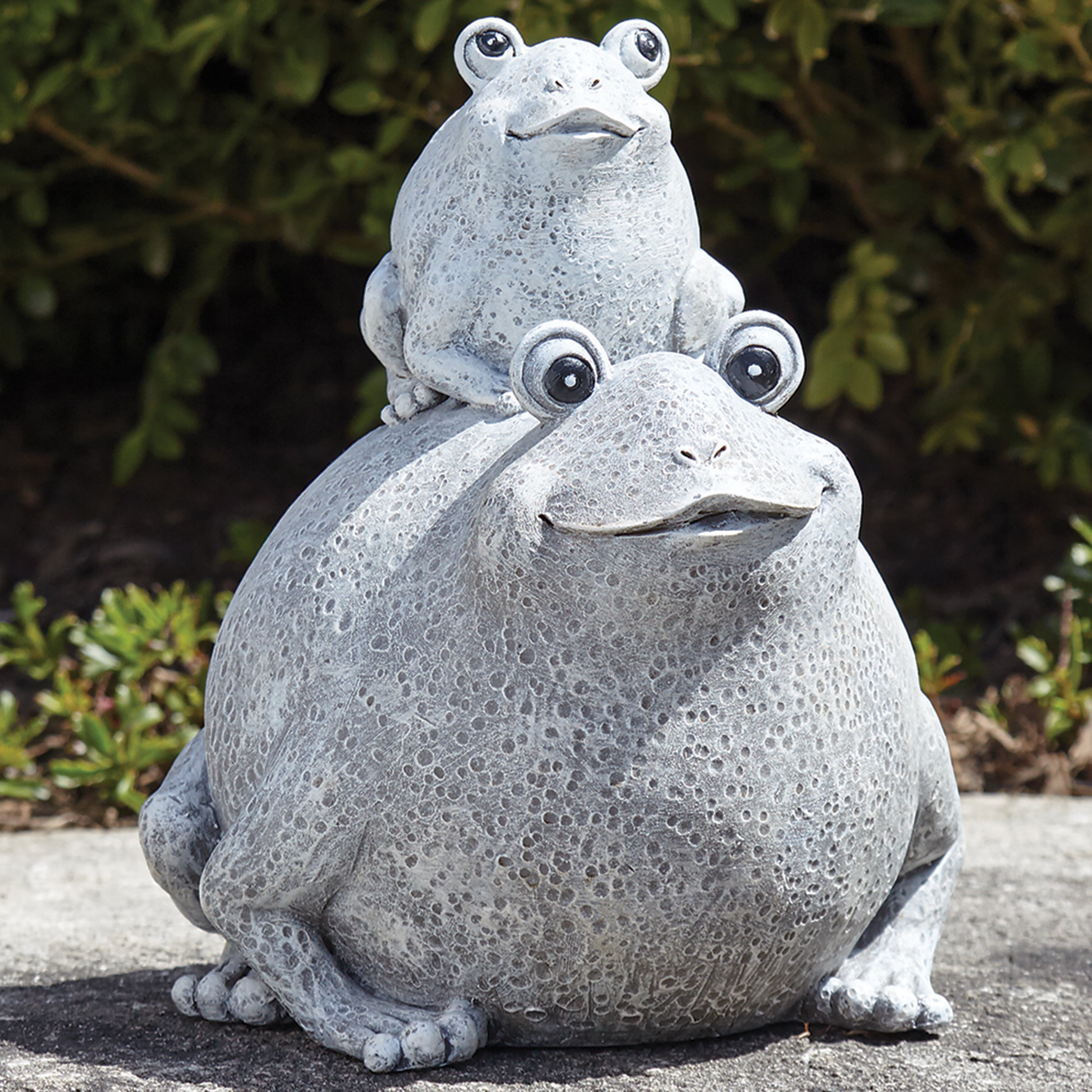 Pudgy Pals Mama Frog & Baby Garden Statue
