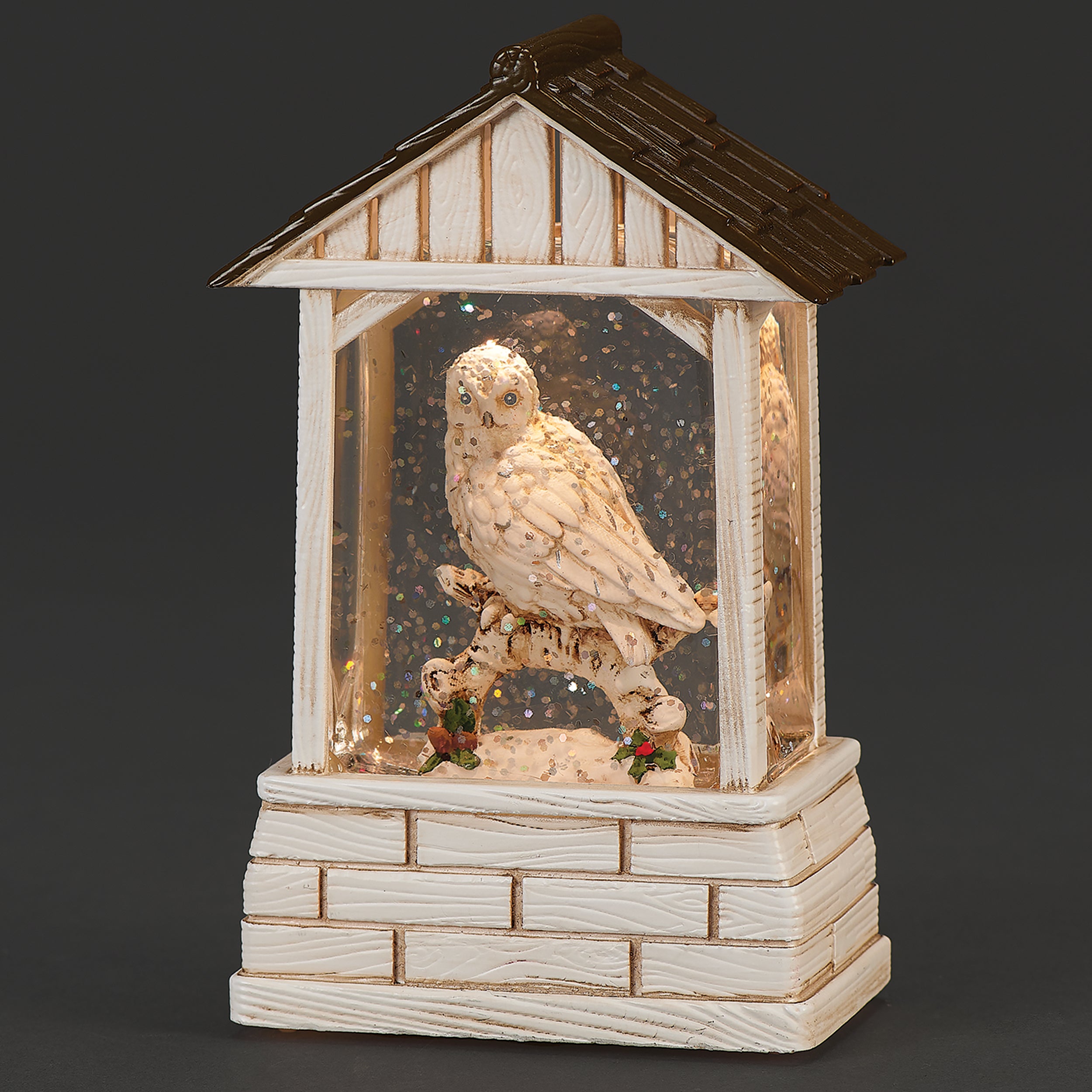 Lighted Barn with Owl & Holly – Shimmering Merry Lites