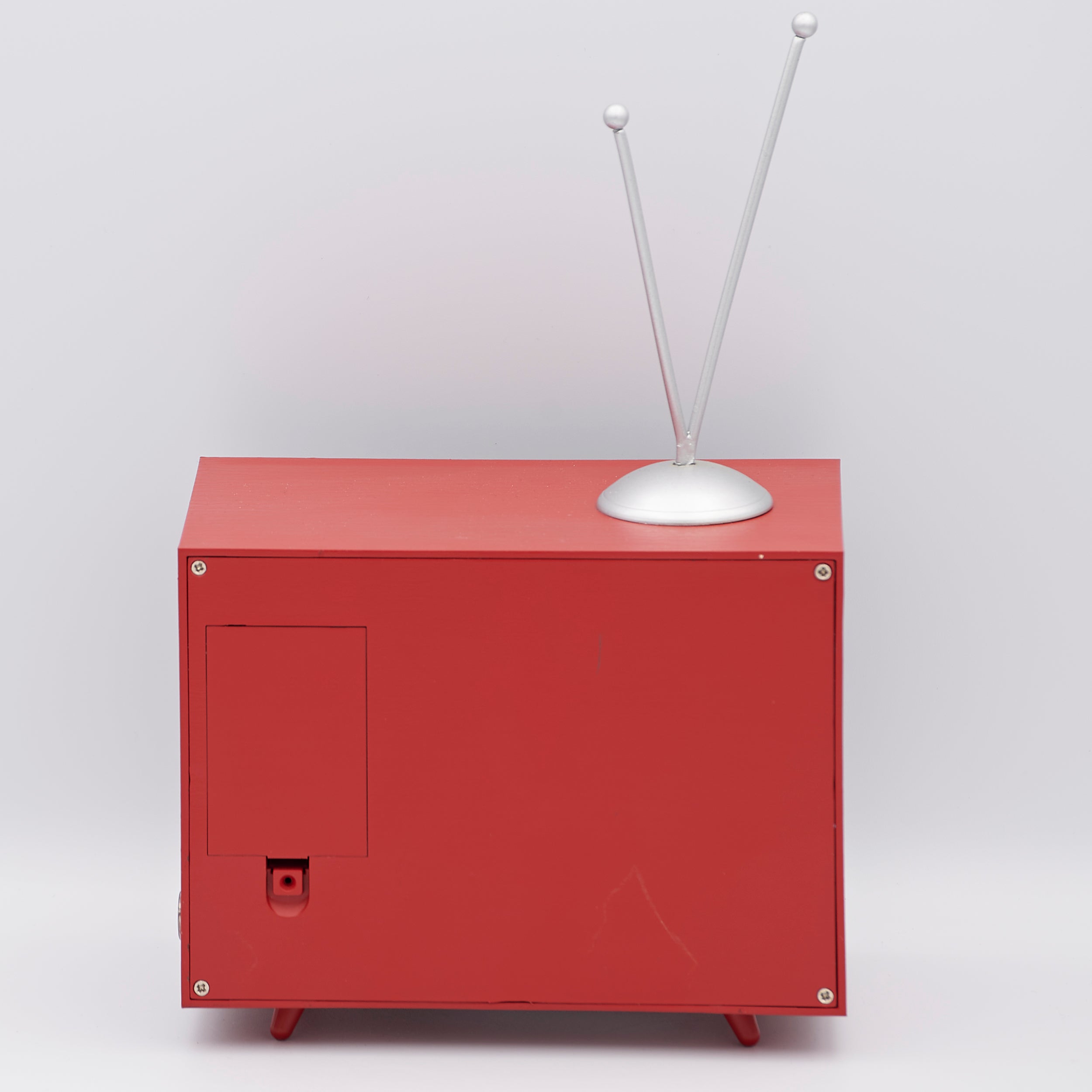 Amusements Lighted TV with Cardinals on Tree Branches