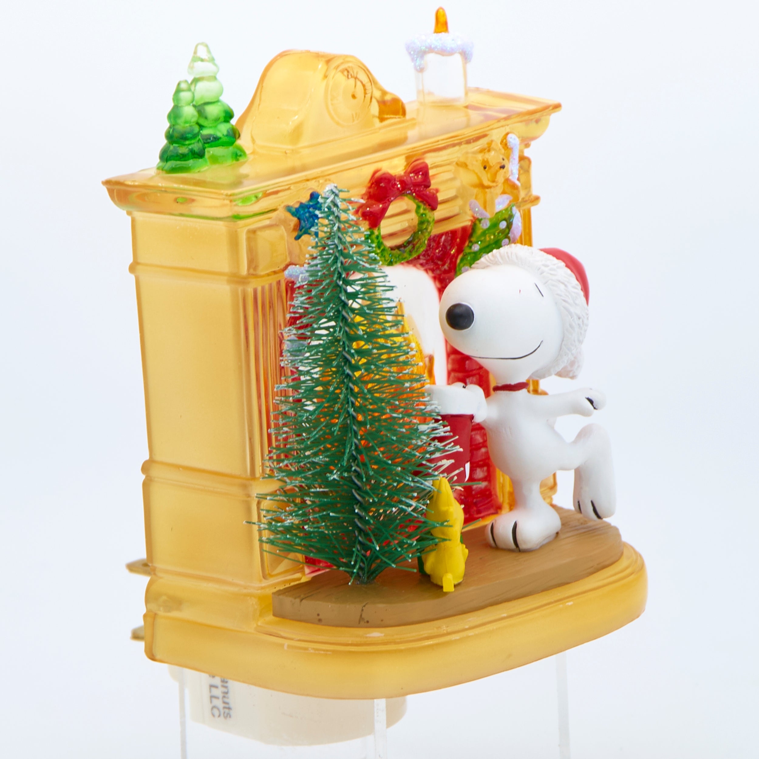 Peanuts Snoopy & Woodstock by the Fireplace Night-Light