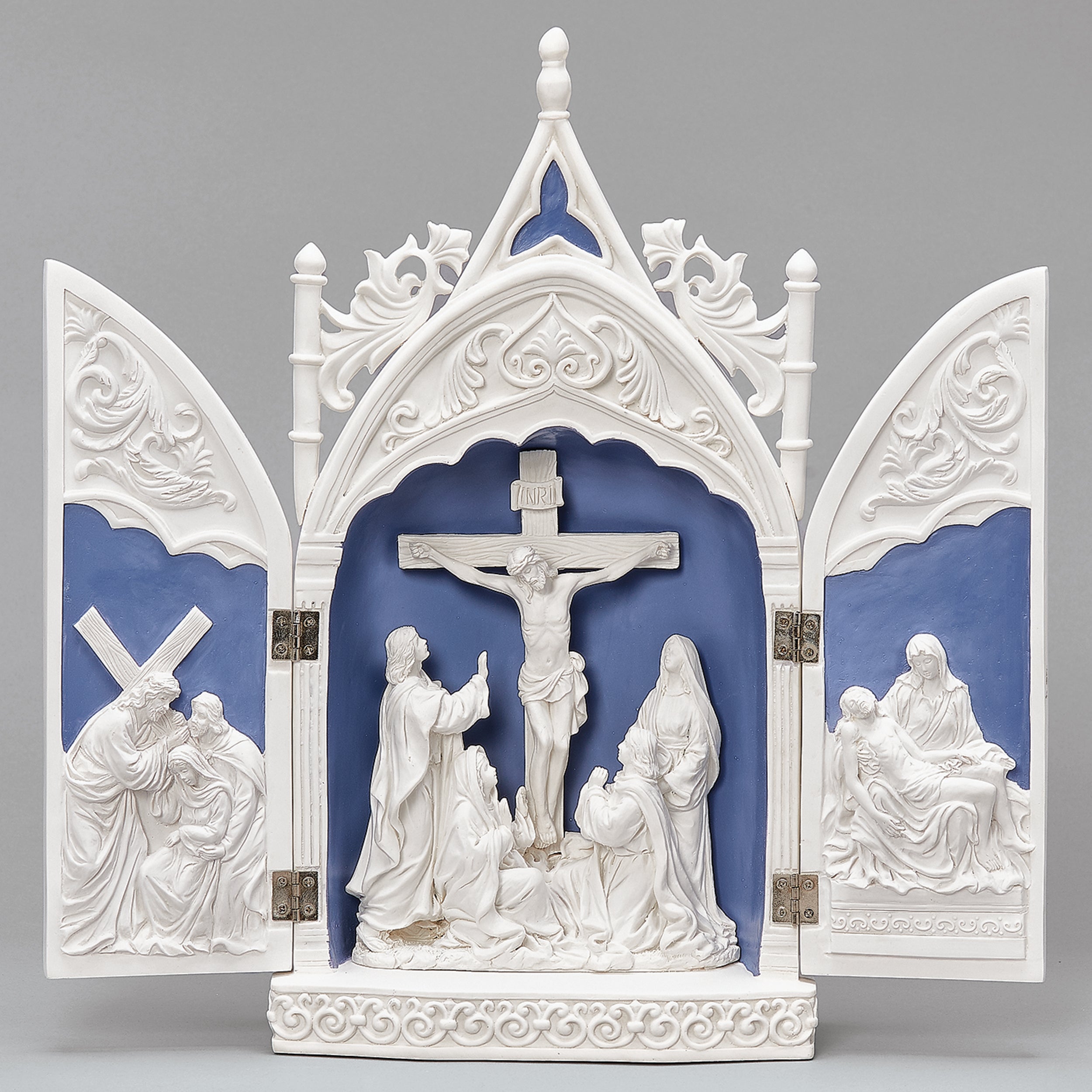 Triptych with Crucifixion – Della Robbia