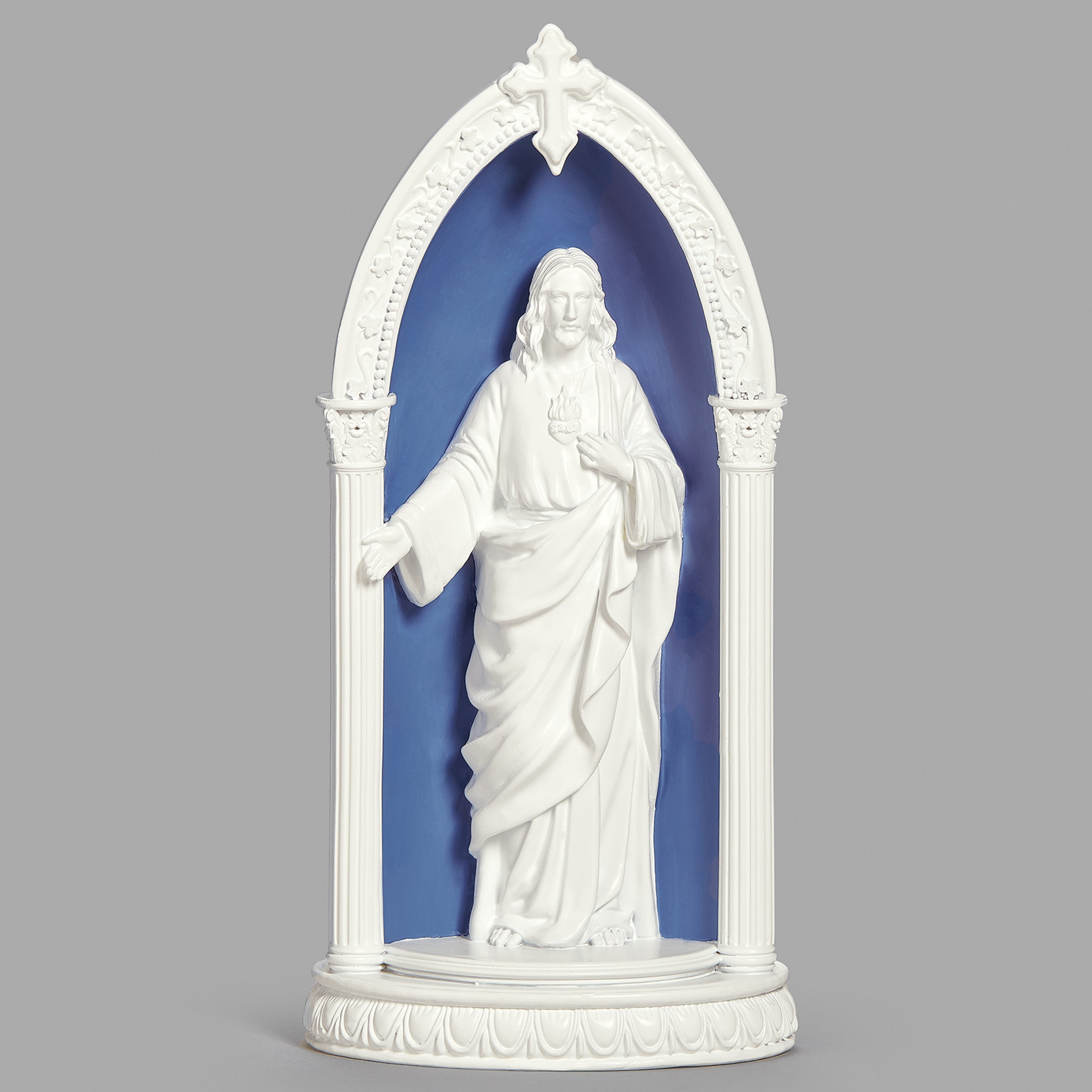 Lighted Sacred Heart of Jesus in Arch – Della Robbia